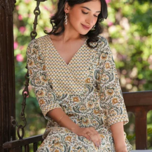 JAC25KB01772_1 Light Cotton Floral Straight Kurta Set
